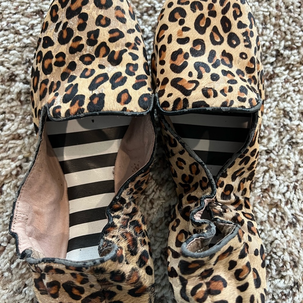 HENRI BENDEL Flats